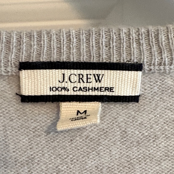 J. Crew 100% Cashmere Light Gray/Tan V-Neck Sweater - Picture 2 of 16